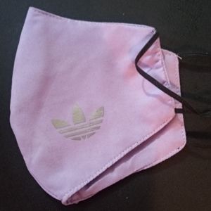 One face mask addidas logo